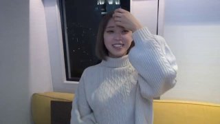 12岁女RAPPER约拍羞涩大学生人体艺术，被摄像师潜规则【简 介内有约炮渠道】